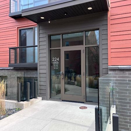 Modern Condo 210 Just Blocks From Lake Michigan Τράβερς Σίτι Εξωτερικό φωτογραφία