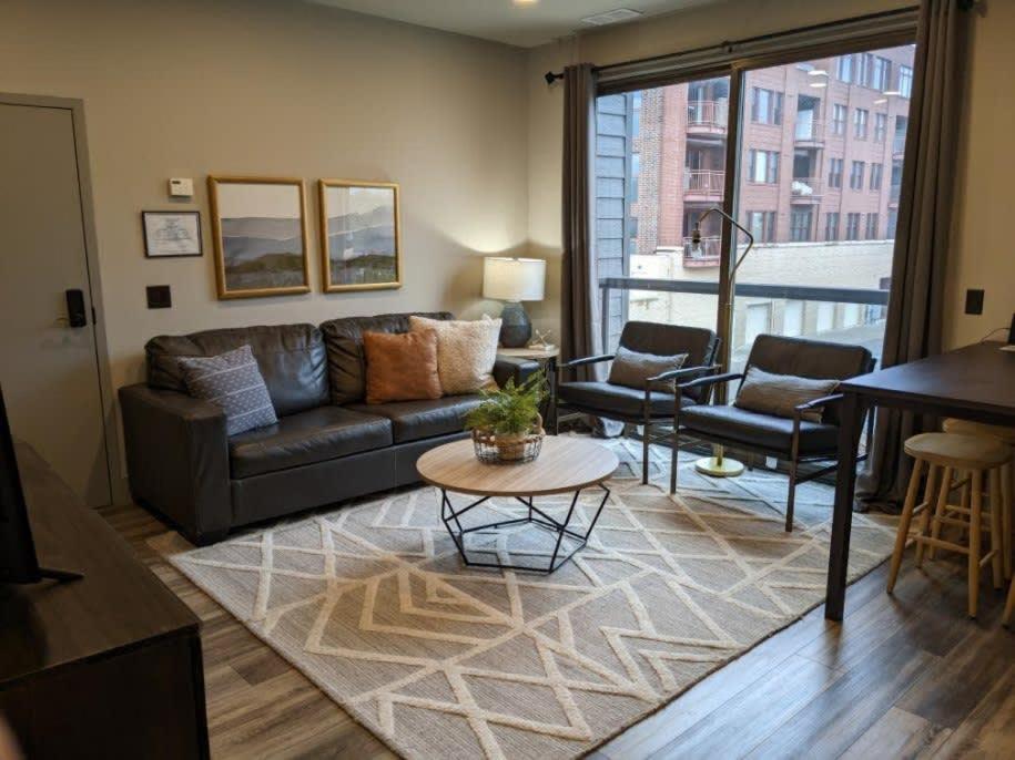Modern Condo 210 Just Blocks From Lake Michigan Τράβερς Σίτι Εξωτερικό φωτογραφία