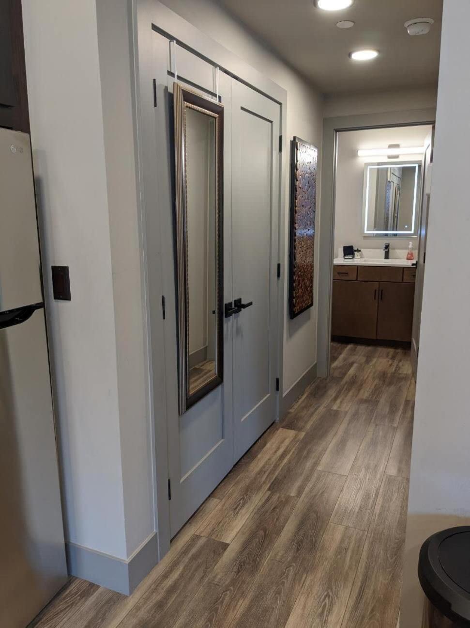 Modern Condo 210 Just Blocks From Lake Michigan Τράβερς Σίτι Εξωτερικό φωτογραφία