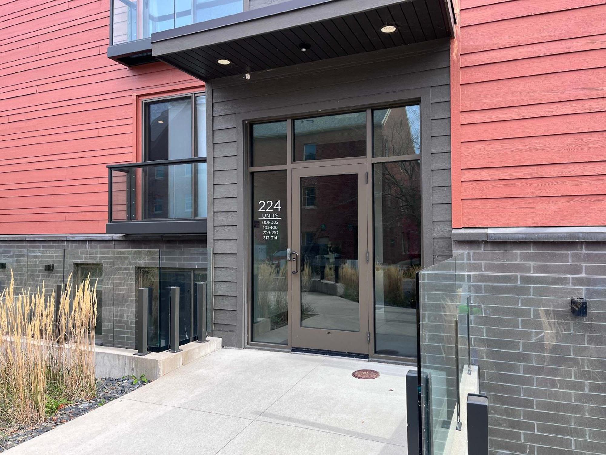 Modern Condo 210 Just Blocks From Lake Michigan Τράβερς Σίτι Εξωτερικό φωτογραφία